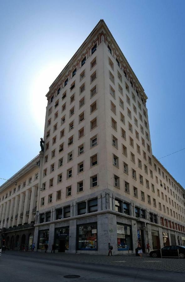 Lawyers Loft In Heritage Skyscraper Ljubljana Dış mekan fotoğraf